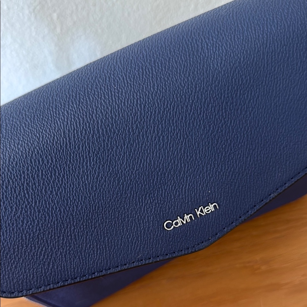 Calvin Klein Blue Shoulder Bag with Silver Hardware - Picture 9 of 9